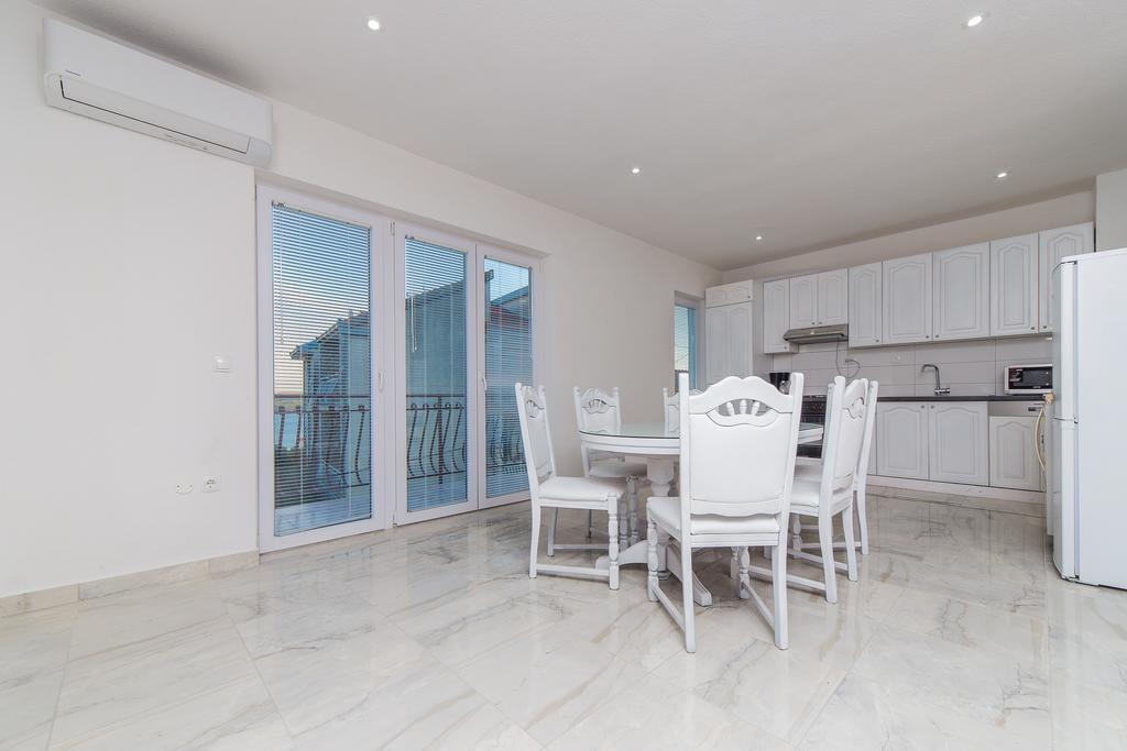 Apartment Drazena Трогир Экстерьер фото