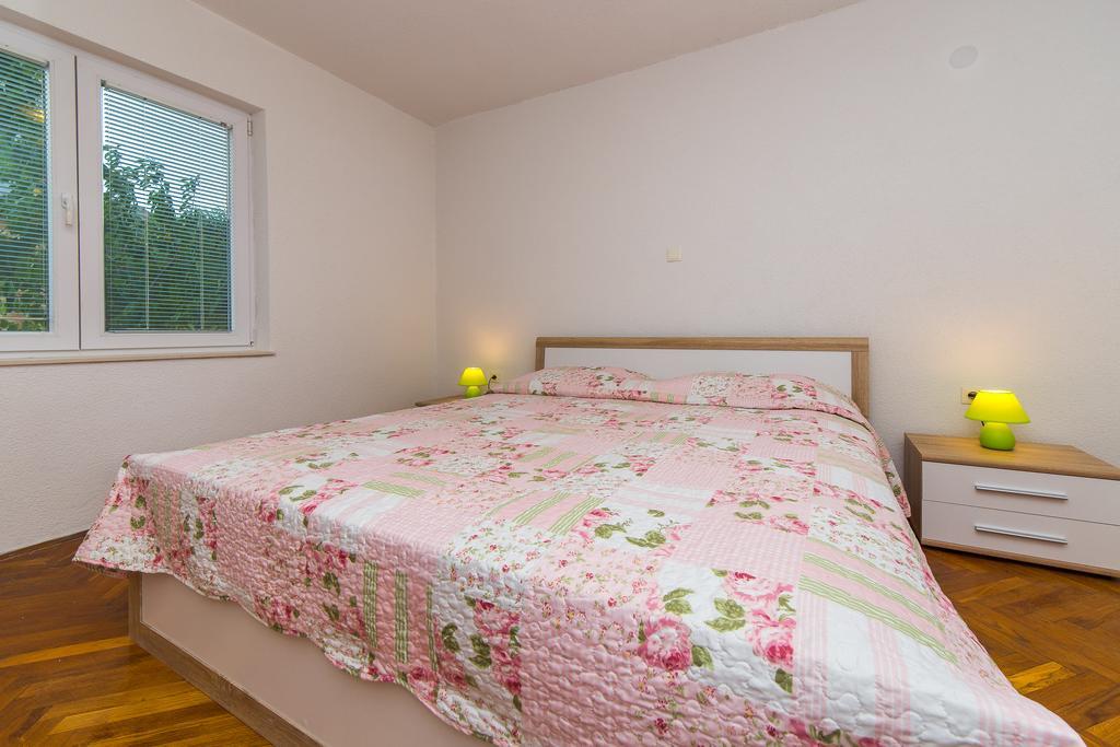 Apartment Drazena Трогир Экстерьер фото