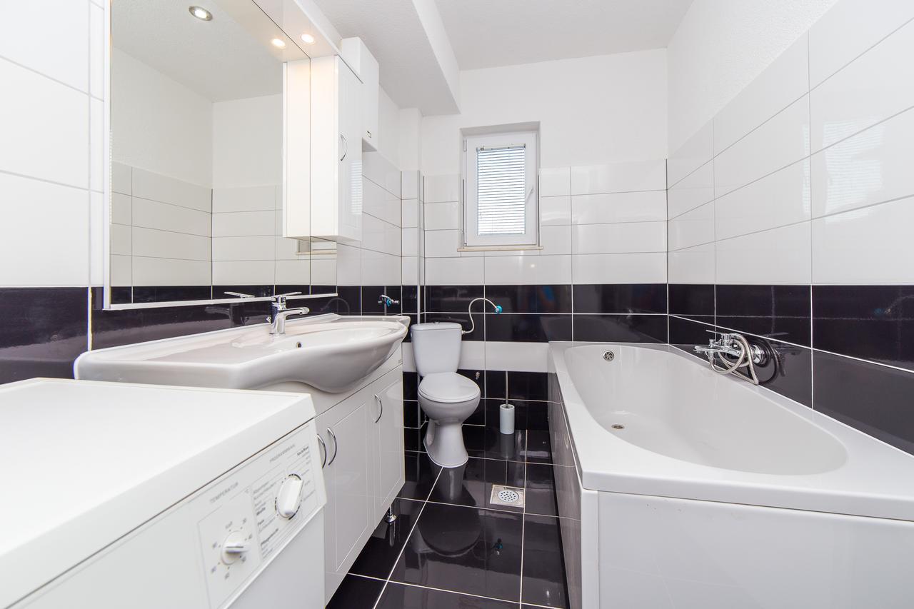 Apartment Drazena Трогир Экстерьер фото