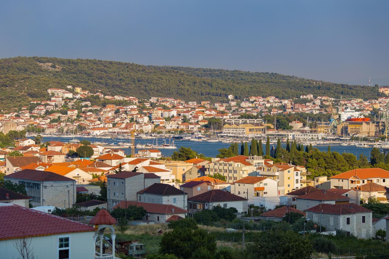 Apartment Drazena Трогир Экстерьер фото